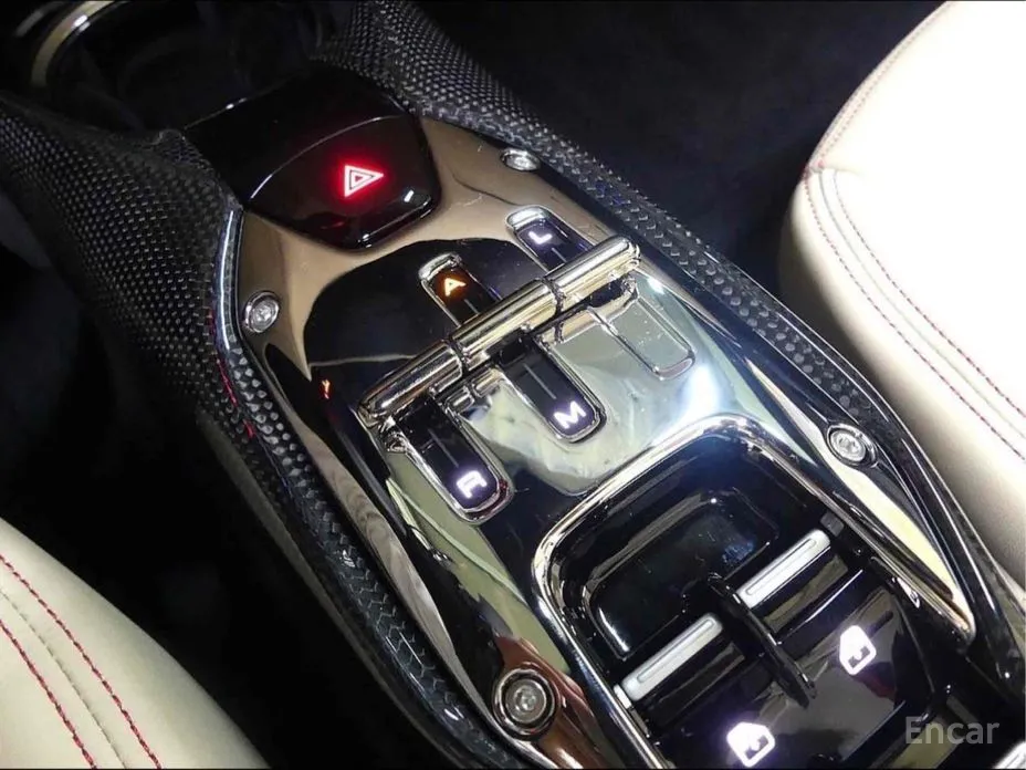 Фото 7 - Ferrari 296