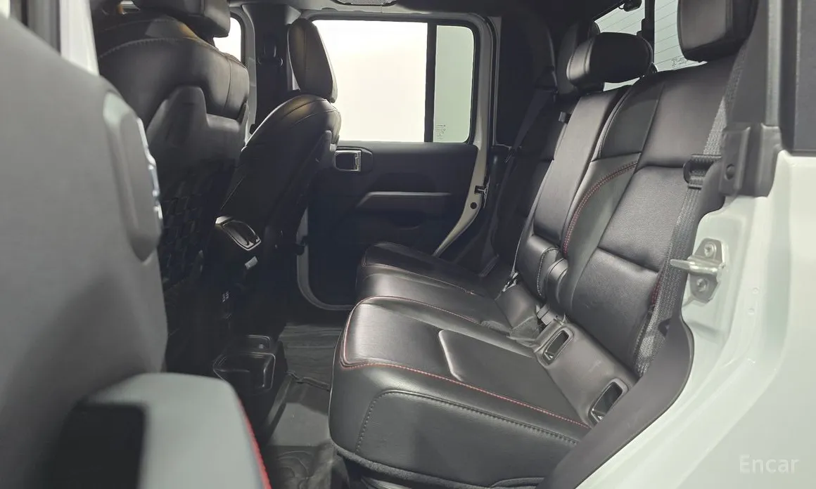 Фото 12 - Jeep Gladiator