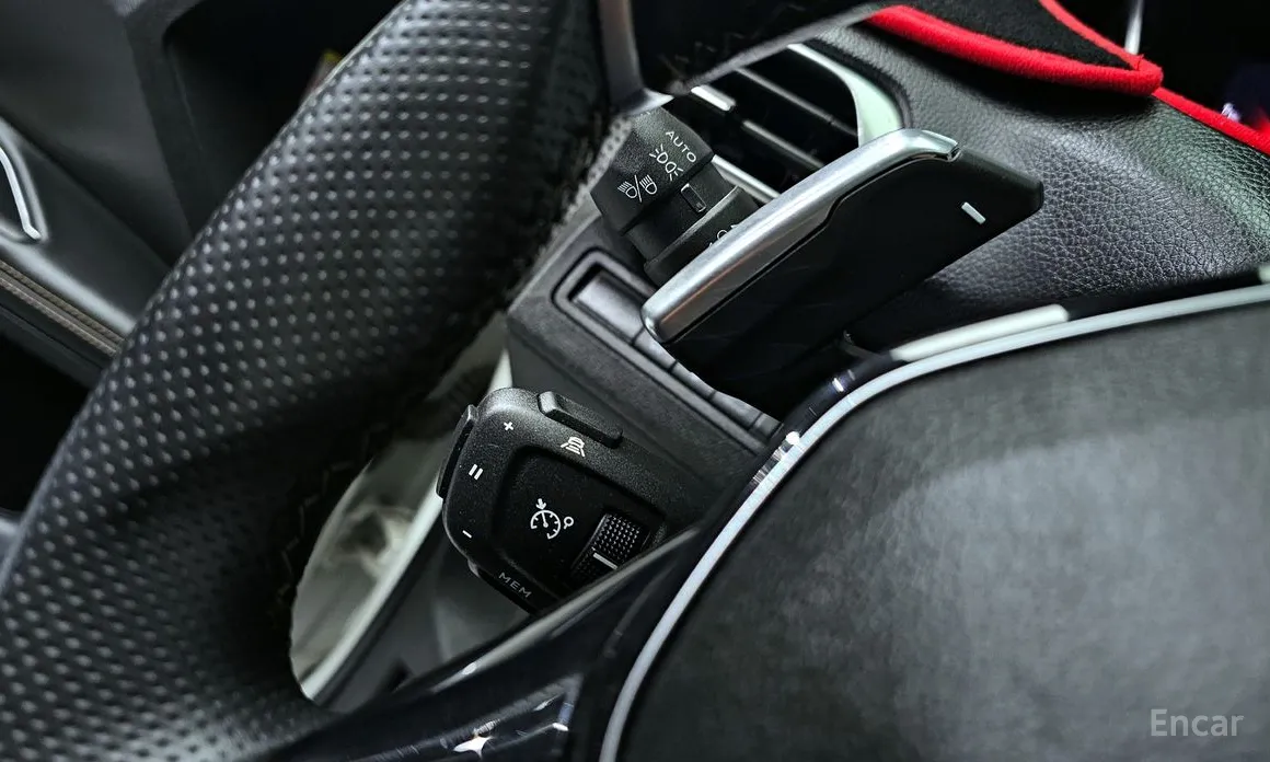 Фото 17 - Peugeot 5008