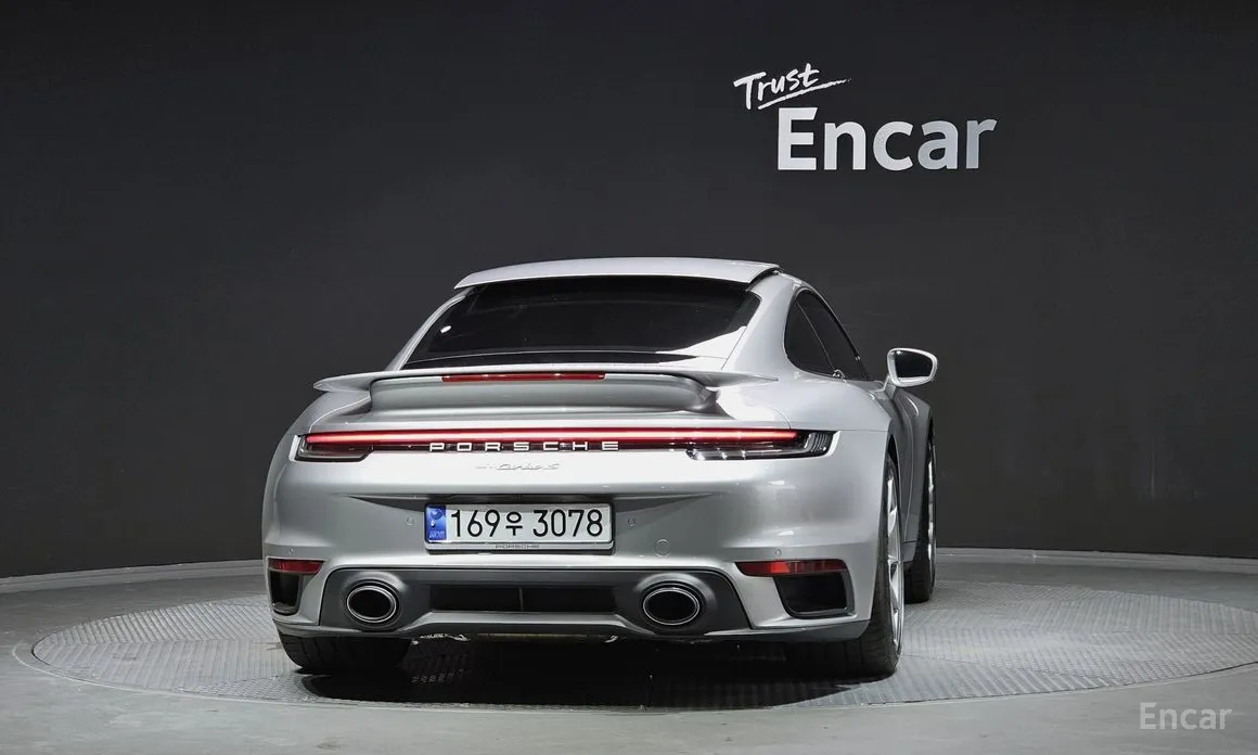 Фото 4 - Porsche 911