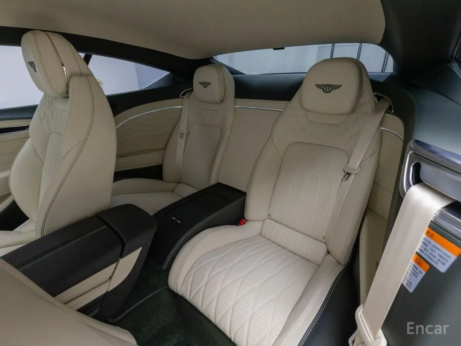 Фото 16 - Bentley Continental GT