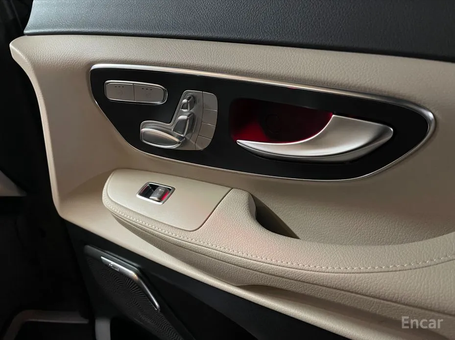 Фото 15 - Mercedes-Benz V-Class