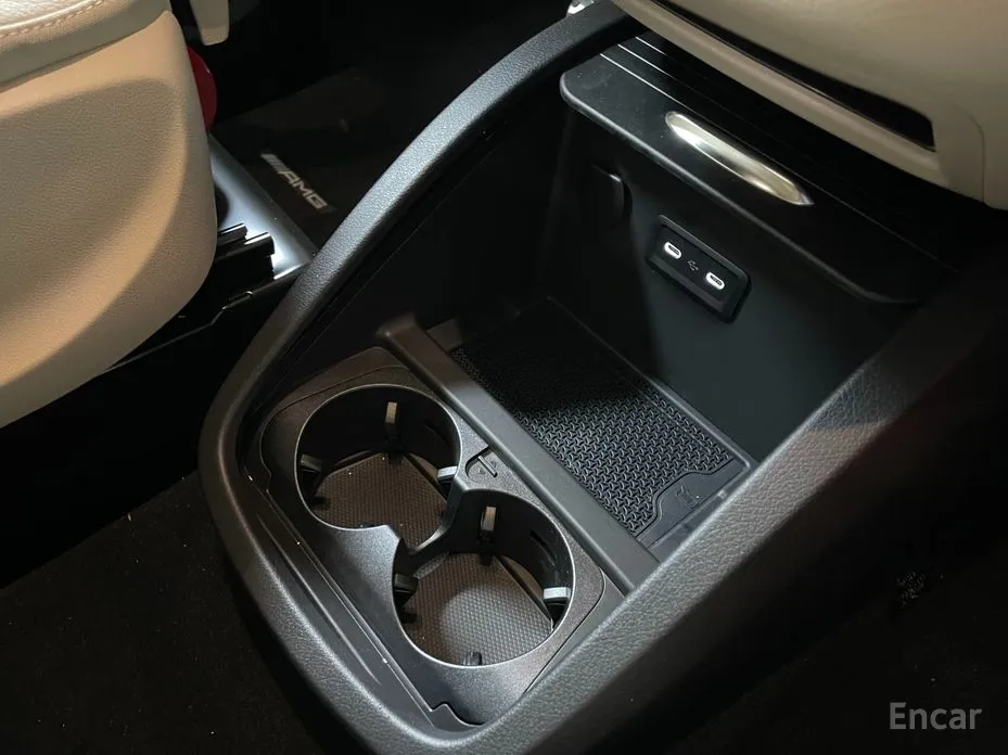 Фото 16 - Mercedes-Benz V-Class