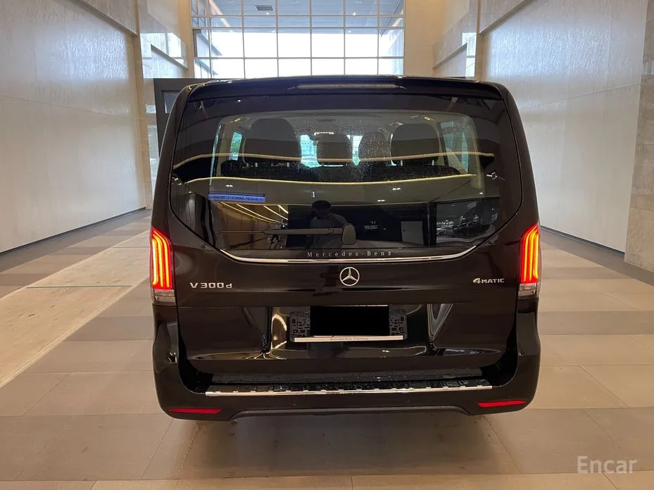 Фото 4 - Mercedes-Benz V-Class