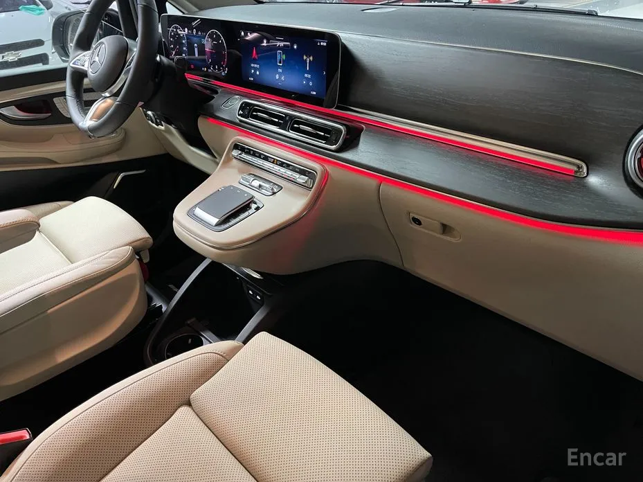 Фото 7 - Mercedes-Benz V-Class