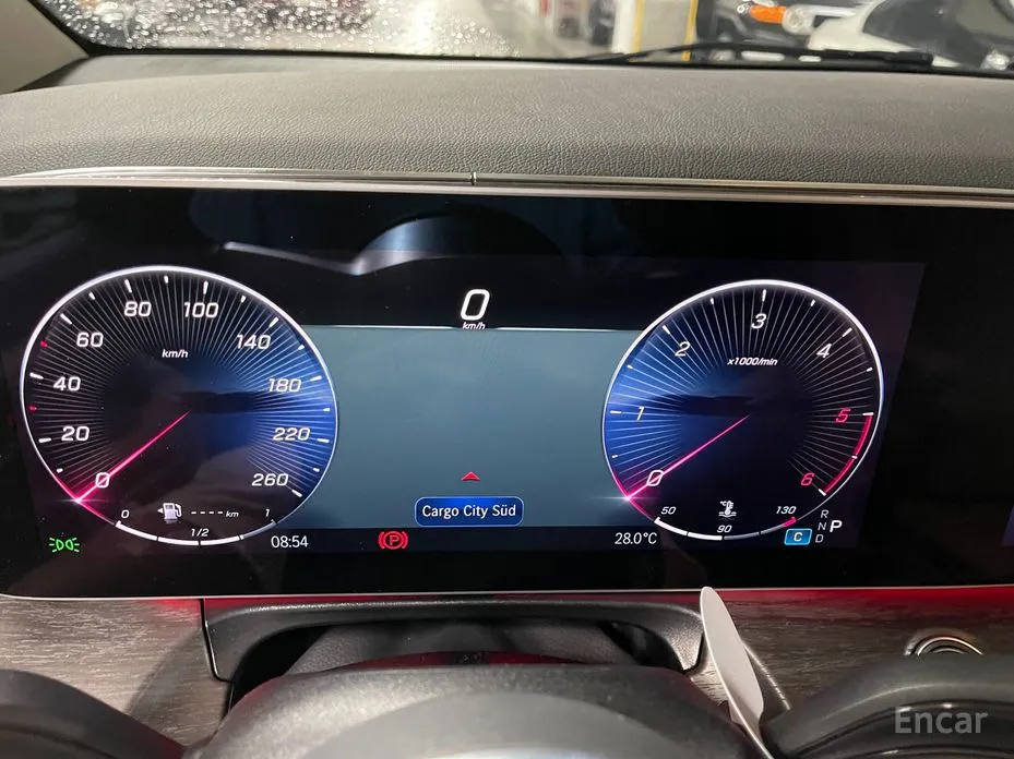 Фото 8 - Mercedes-Benz V-Class