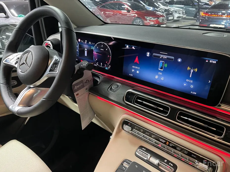 Фото 9 - Mercedes-Benz V-Class