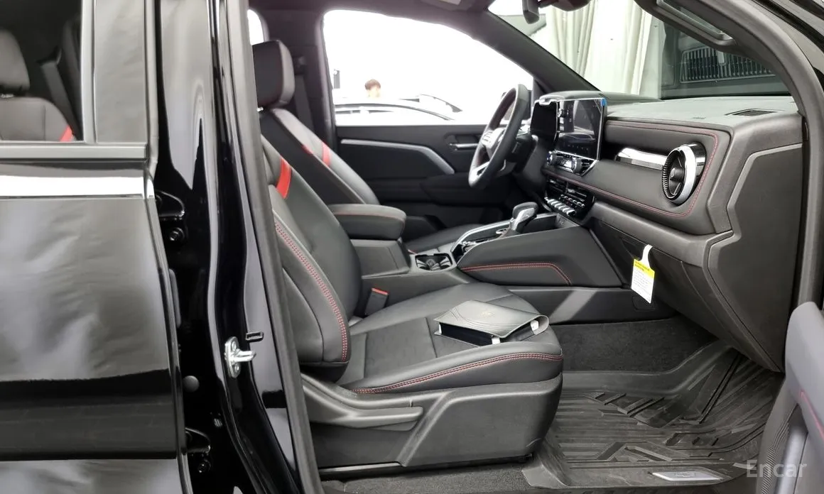 Фото 11 - Chevrolet Colorado