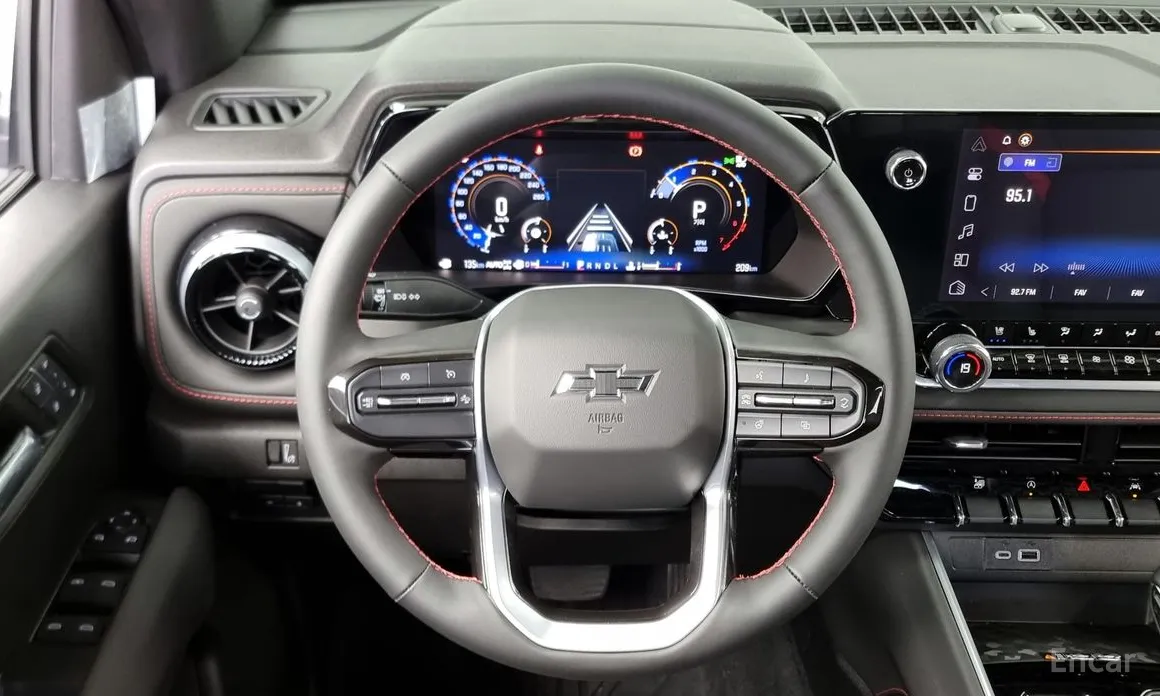 Фото 13 - Chevrolet Colorado