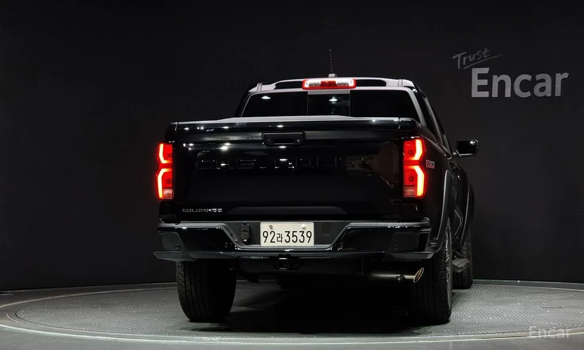 Фото 4 - Chevrolet Colorado