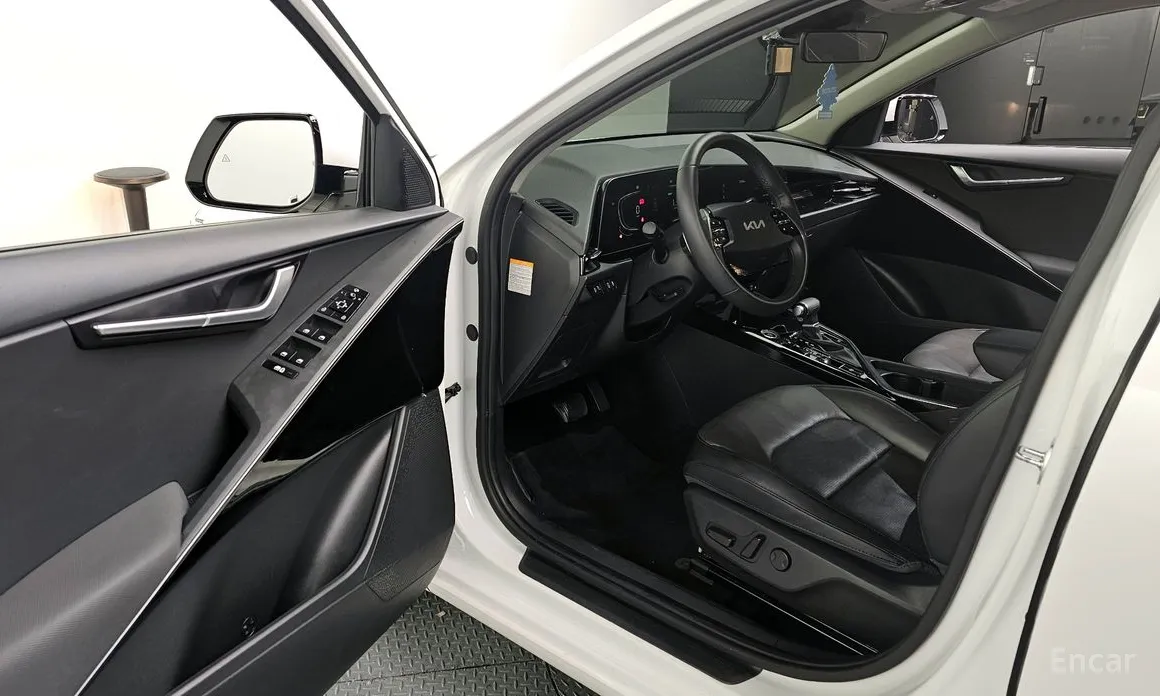 Фото 10 - Kia Niro