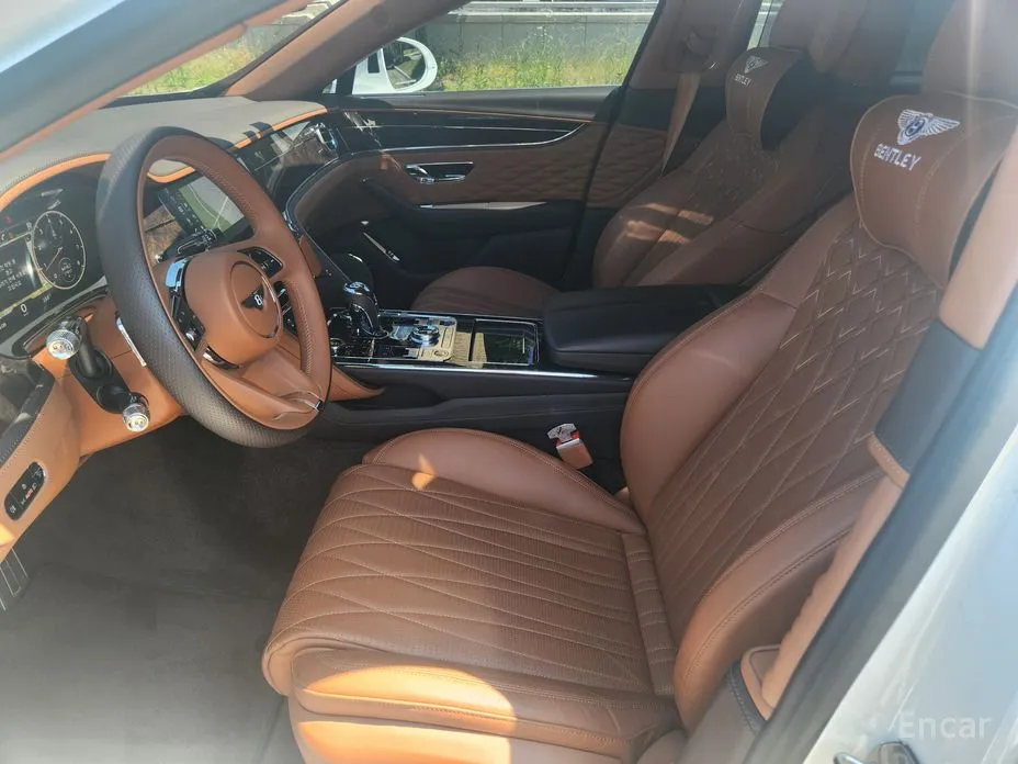 Фото 10 - Bentley Flying Spur