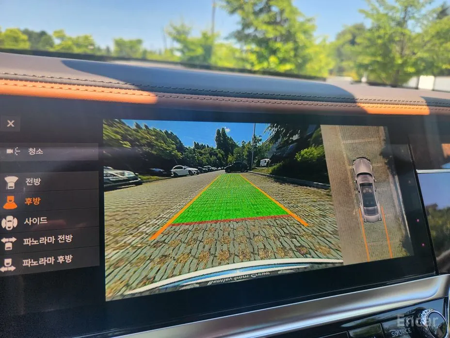 Фото 14 - Bentley Flying Spur