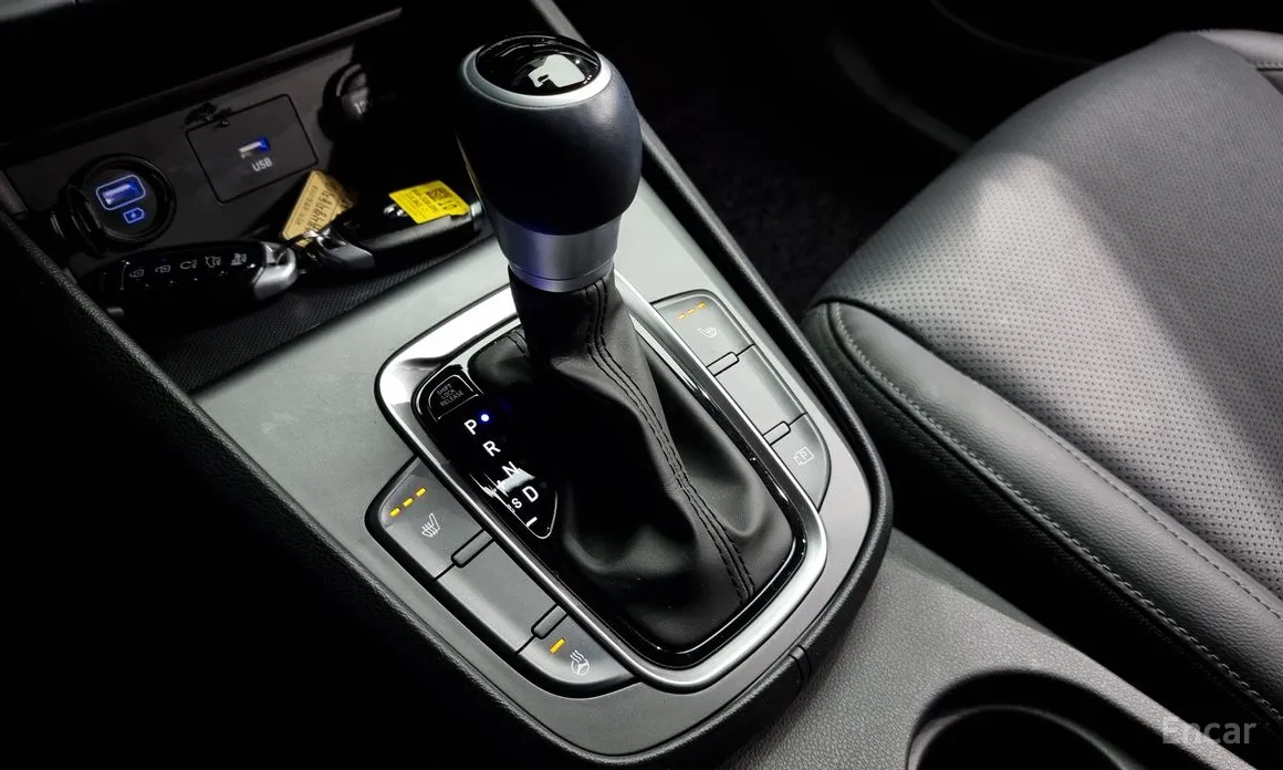 Фото 9 - Hyundai Kona