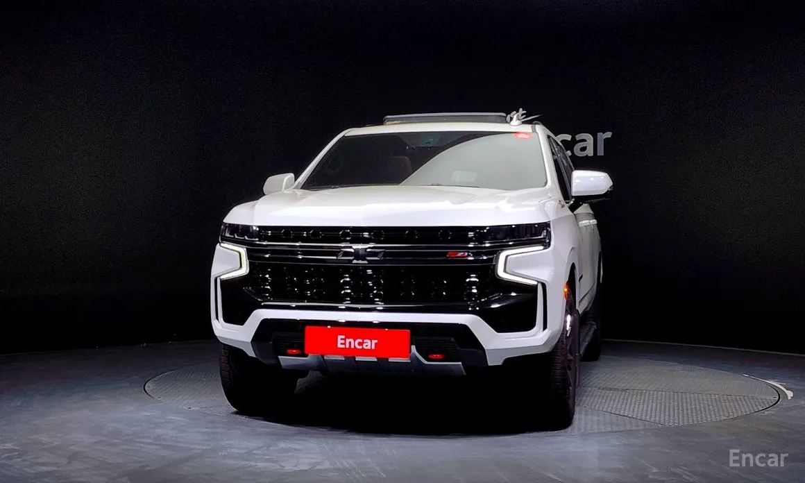 Фото 3 - Chevrolet Surburban