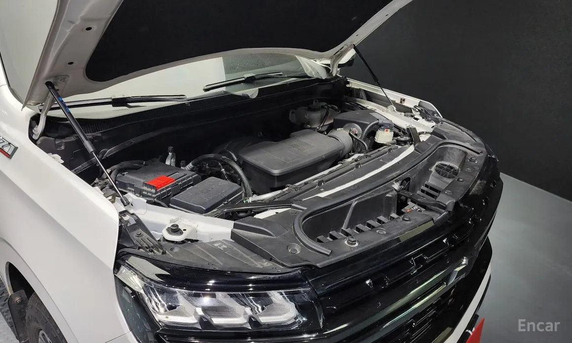 Фото 6 - Chevrolet Surburban