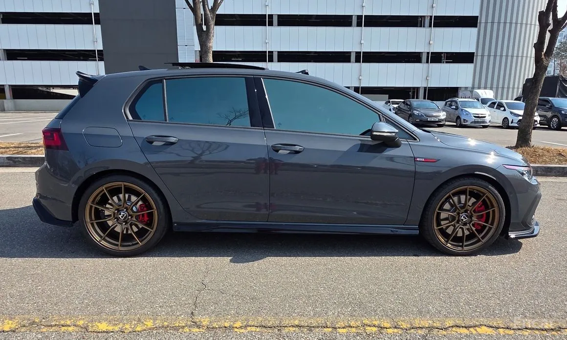 Фото 11 - Volkswagen Golf