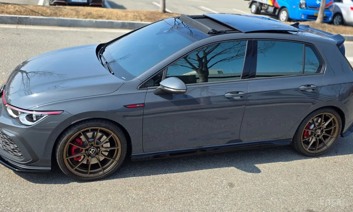 Фото 18 - Volkswagen Golf