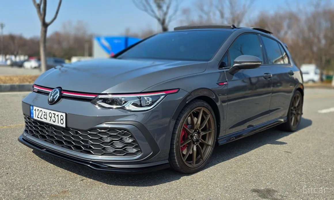 Фото 5 - Volkswagen Golf