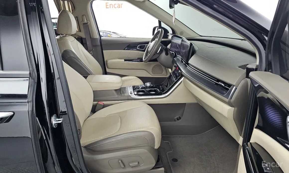 Фото 11 - Kia Carnival