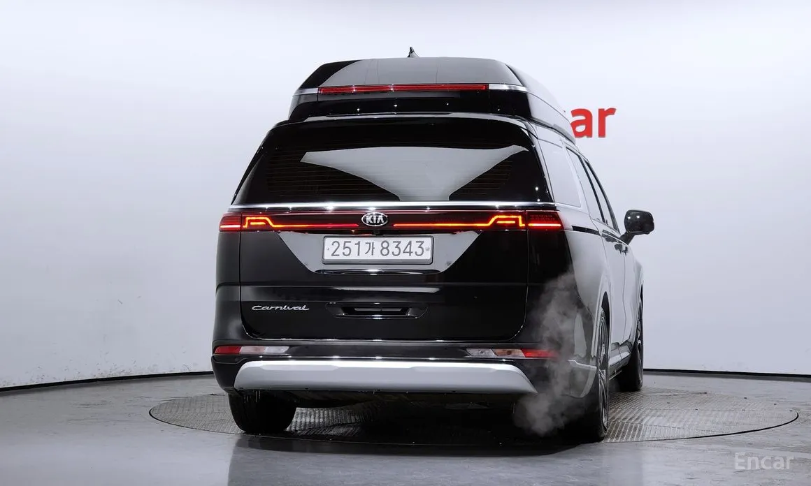 Фото 4 - Kia Carnival