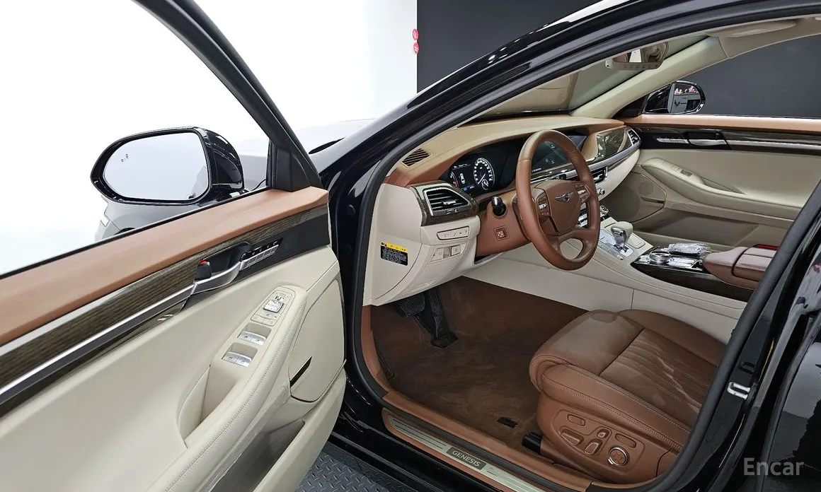 Фото 11 - Genesis G90