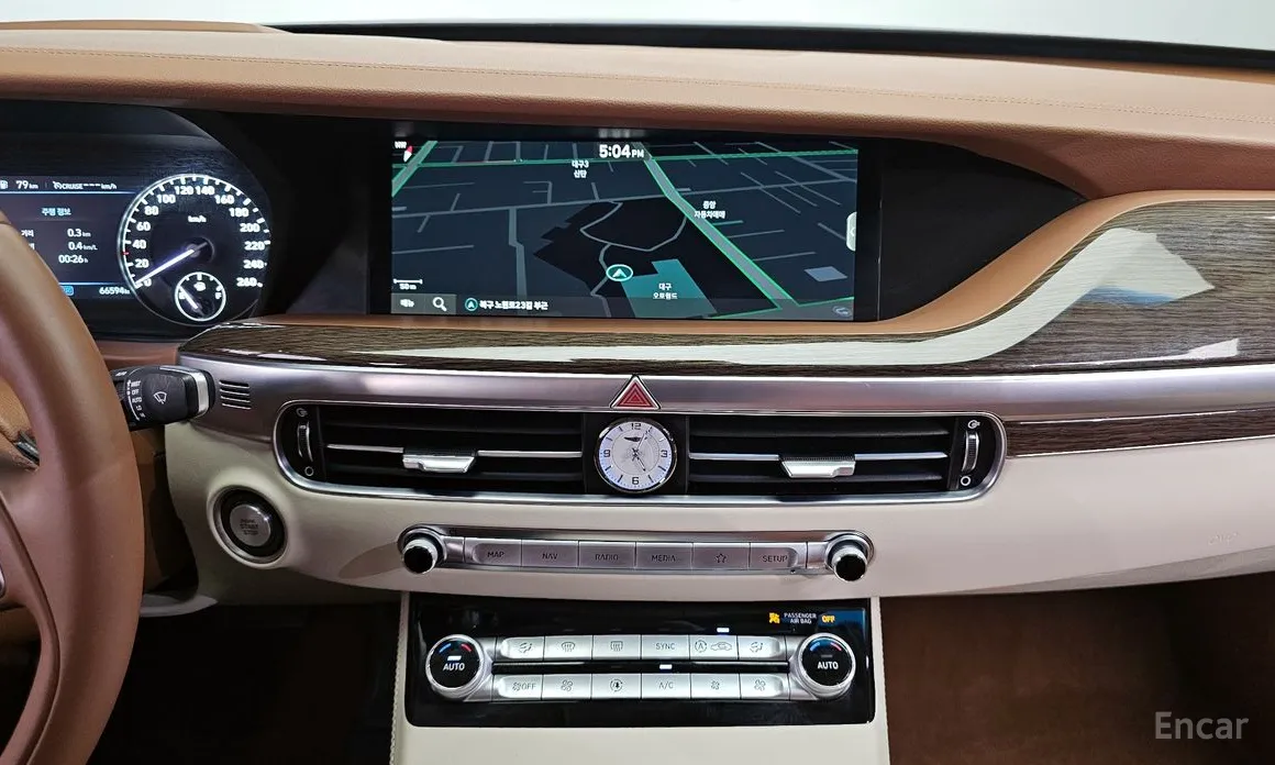 Фото 15 - Genesis G90