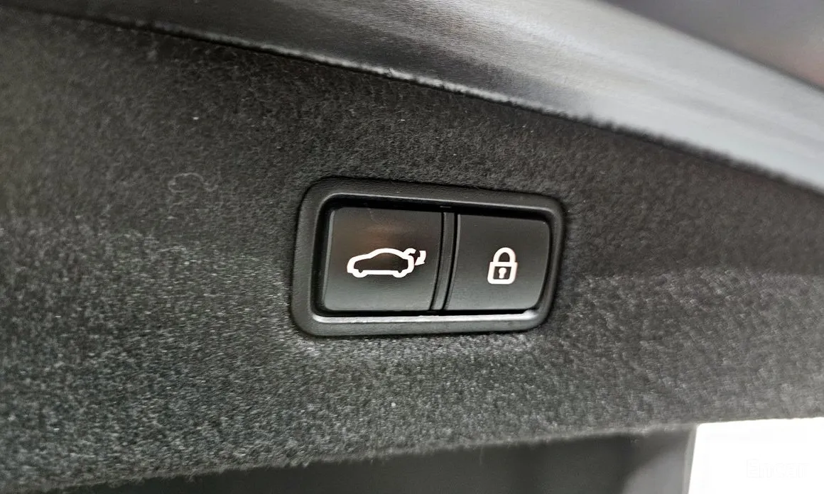 Фото 19 - Genesis G90