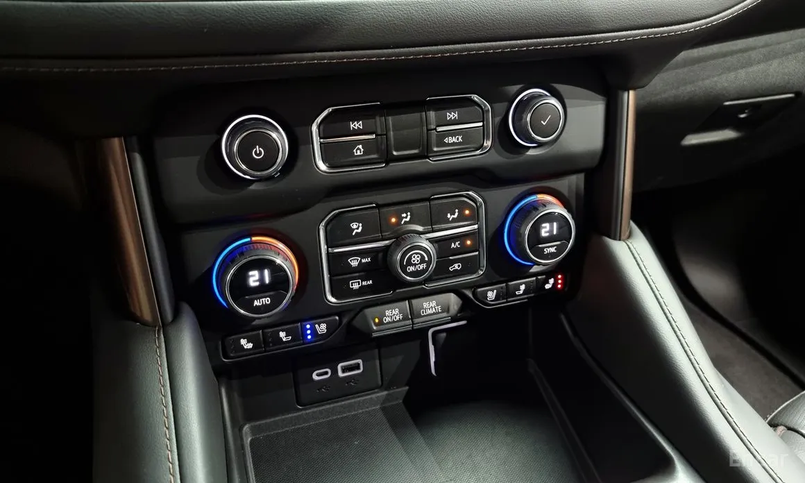 Фото 16 - Chevrolet Tahoe