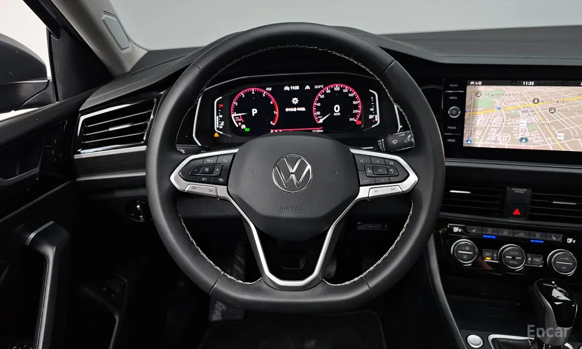 Фото 13 - Volkswagen Jetta