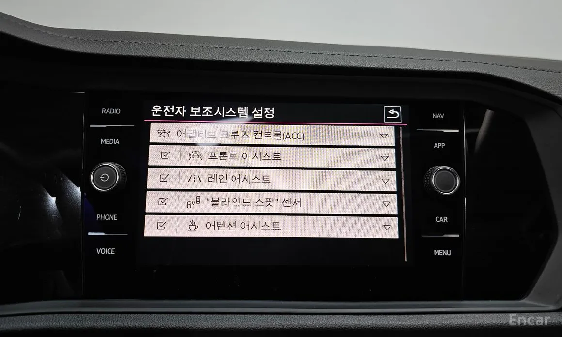 Фото 16 - Volkswagen Jetta