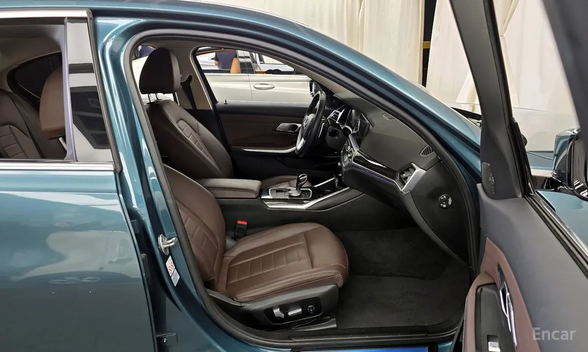 Фото 11 - BMW 3 Series