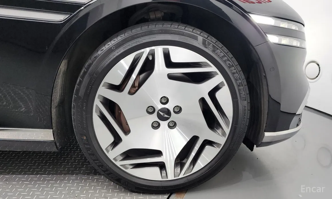 Фото 5 - Genesis G90