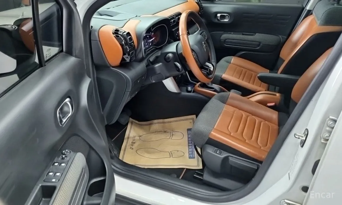 Фото 11 - Citroen C3 Aircross