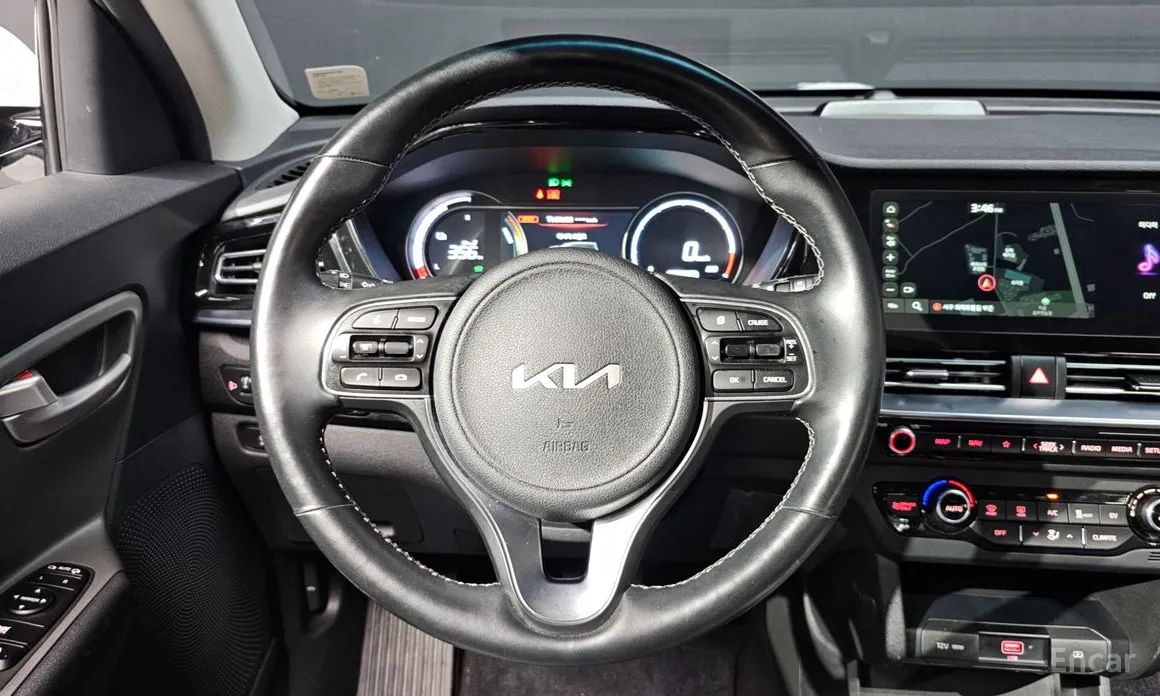 Фото 13 - Kia Niro