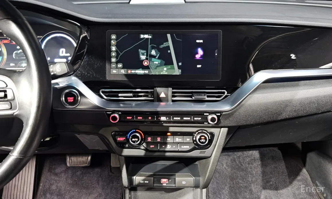 Фото 14 - Kia Niro