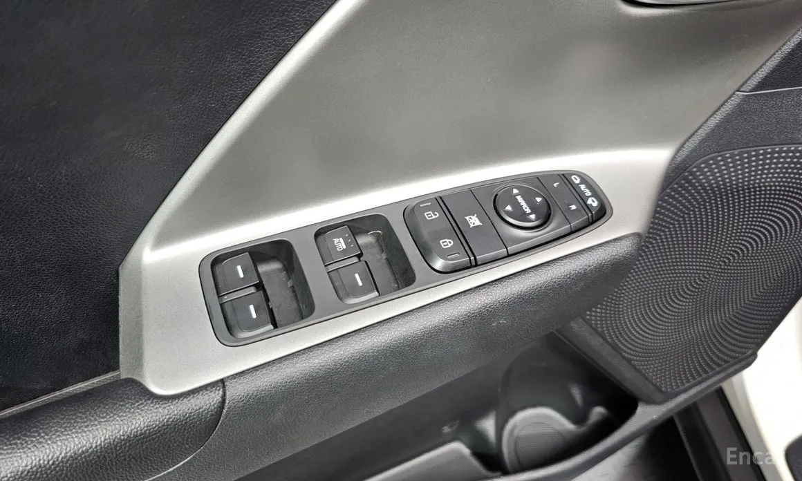 Фото 18 - Kia Niro