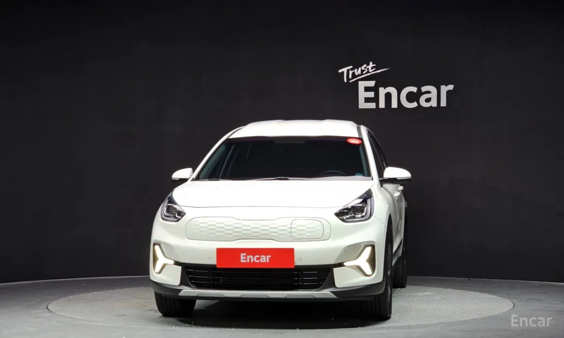 Фото 3 - Kia Niro