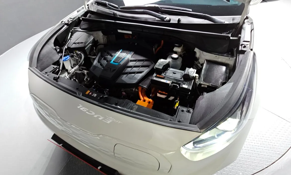 Фото 6 - Kia Niro