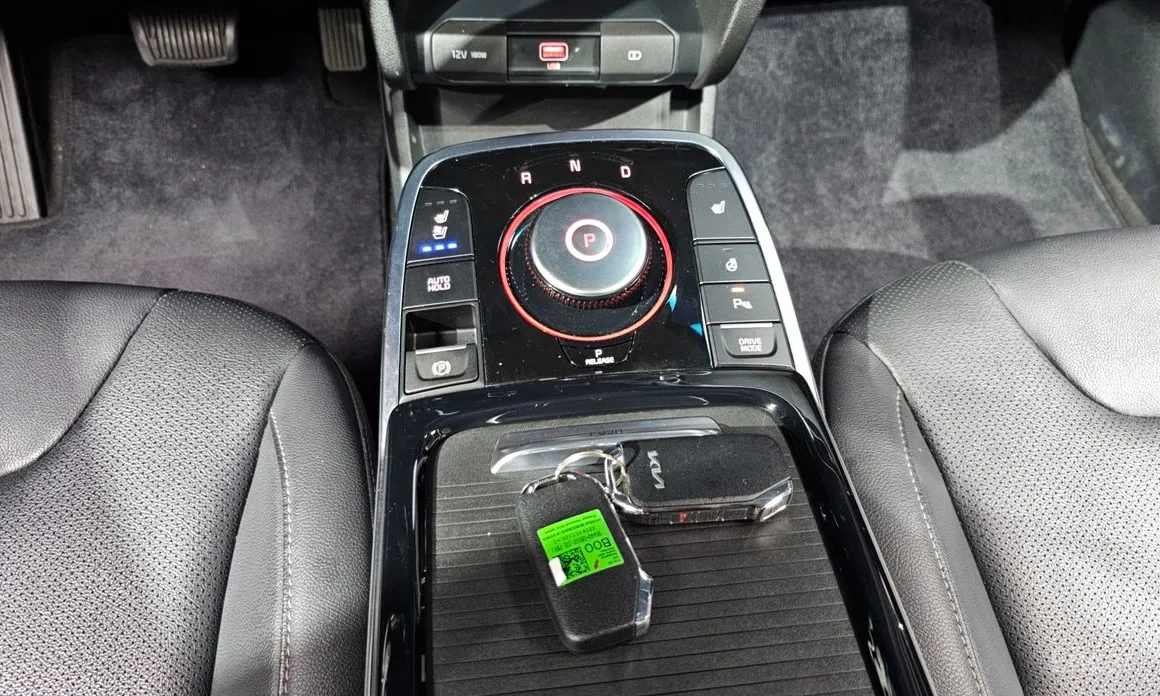 Фото 9 - Kia Niro