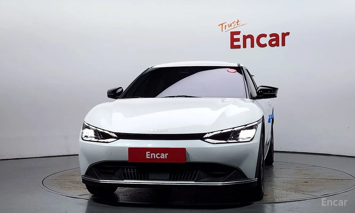 Фото 3 - Kia EV6