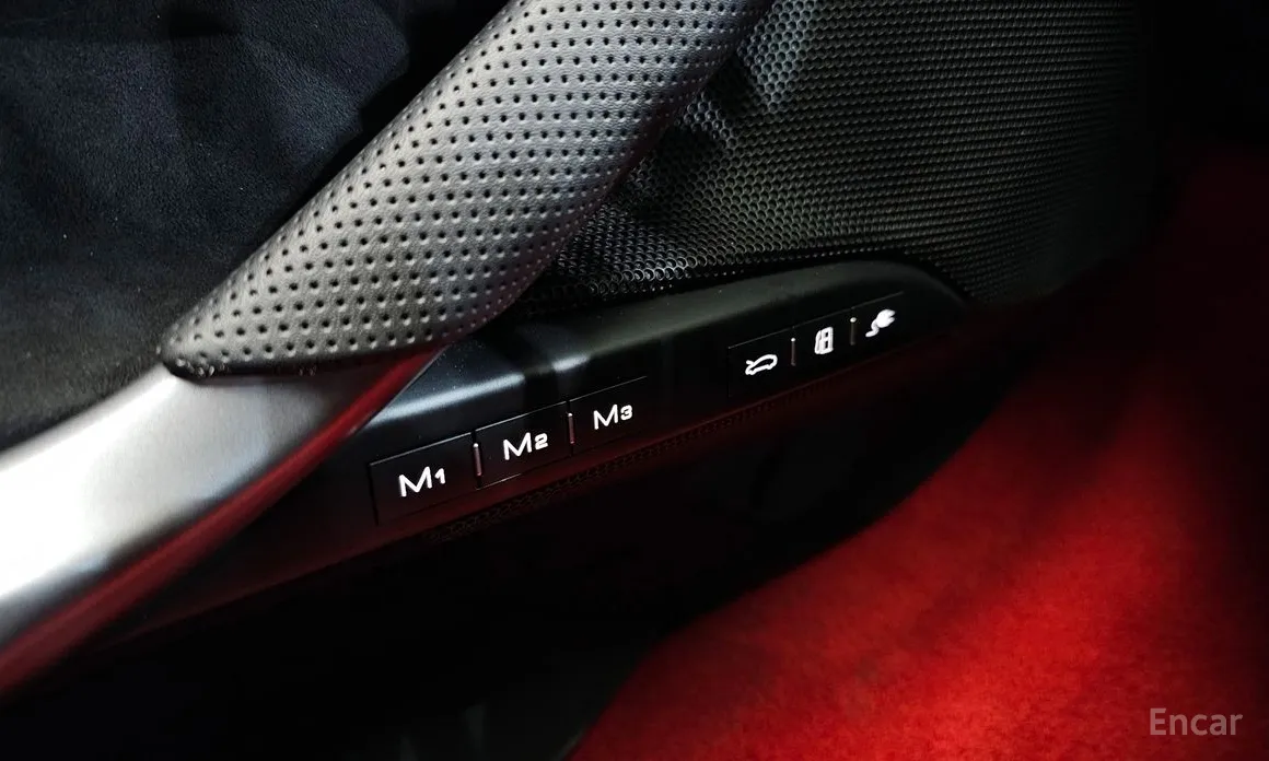 Фото 19 - Ferrari 296