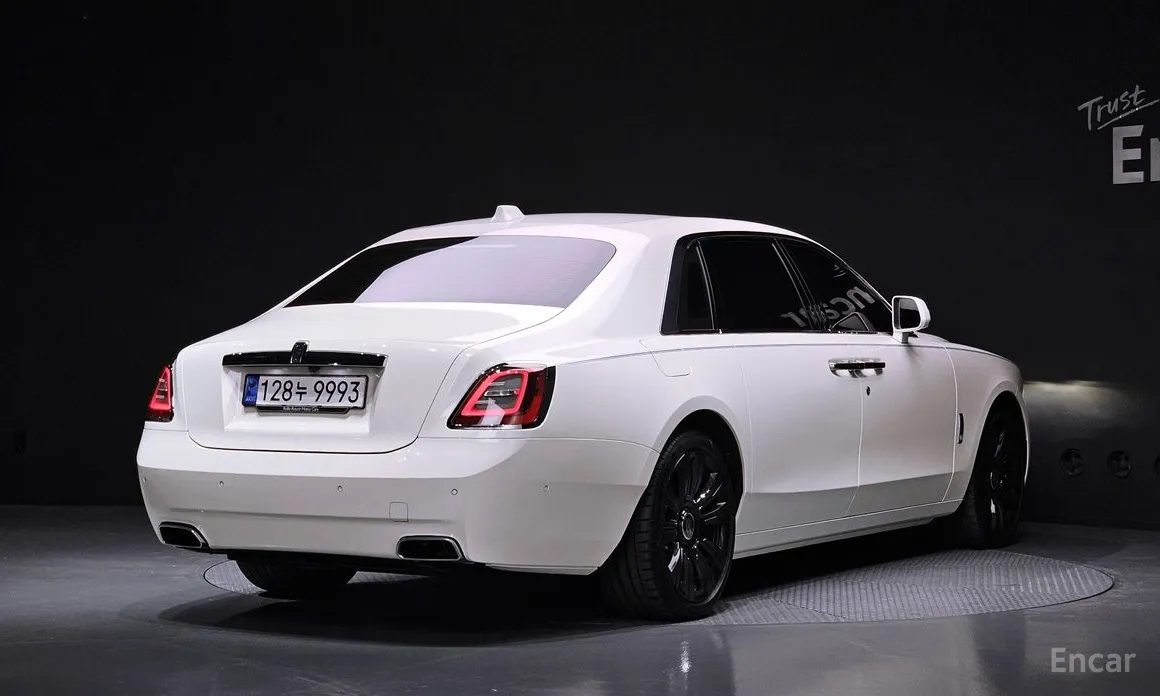 Фото 2 - Rolls-Royce Ghost