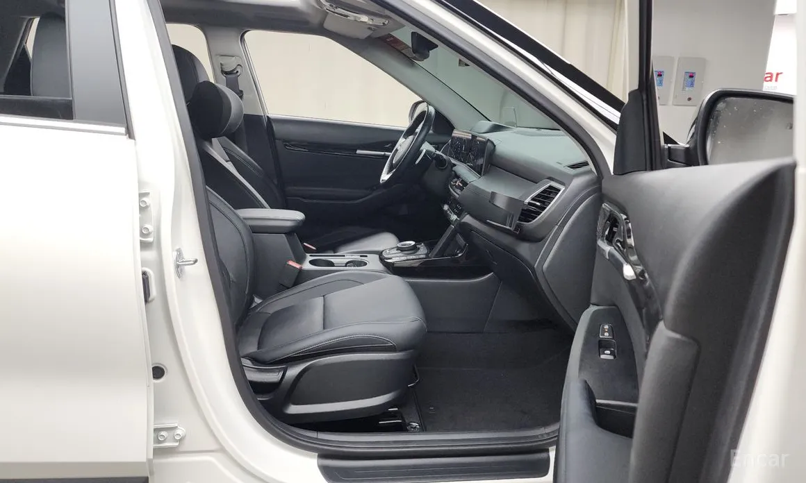 Фото 11 - Kia Seltos