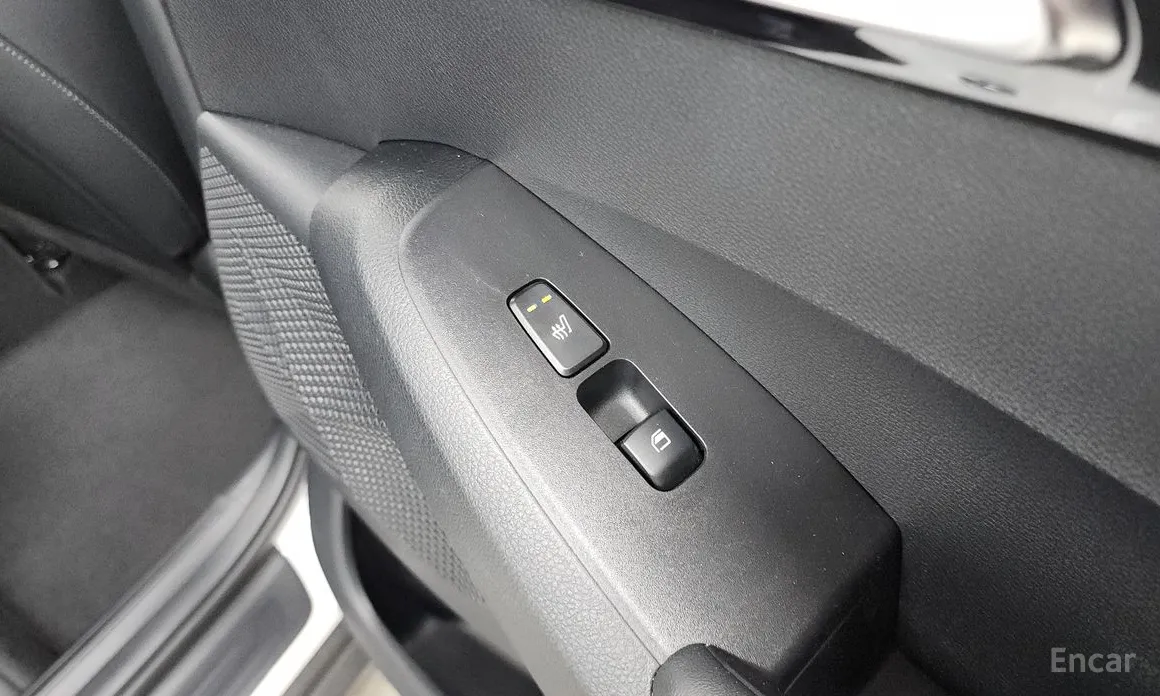 Фото 18 - Kia Seltos