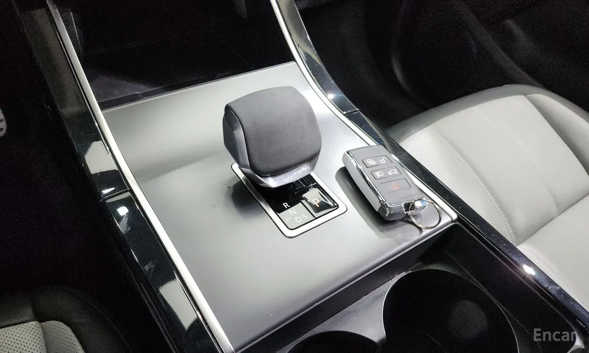 Фото 9 - Land Rover Range Rover Evoque