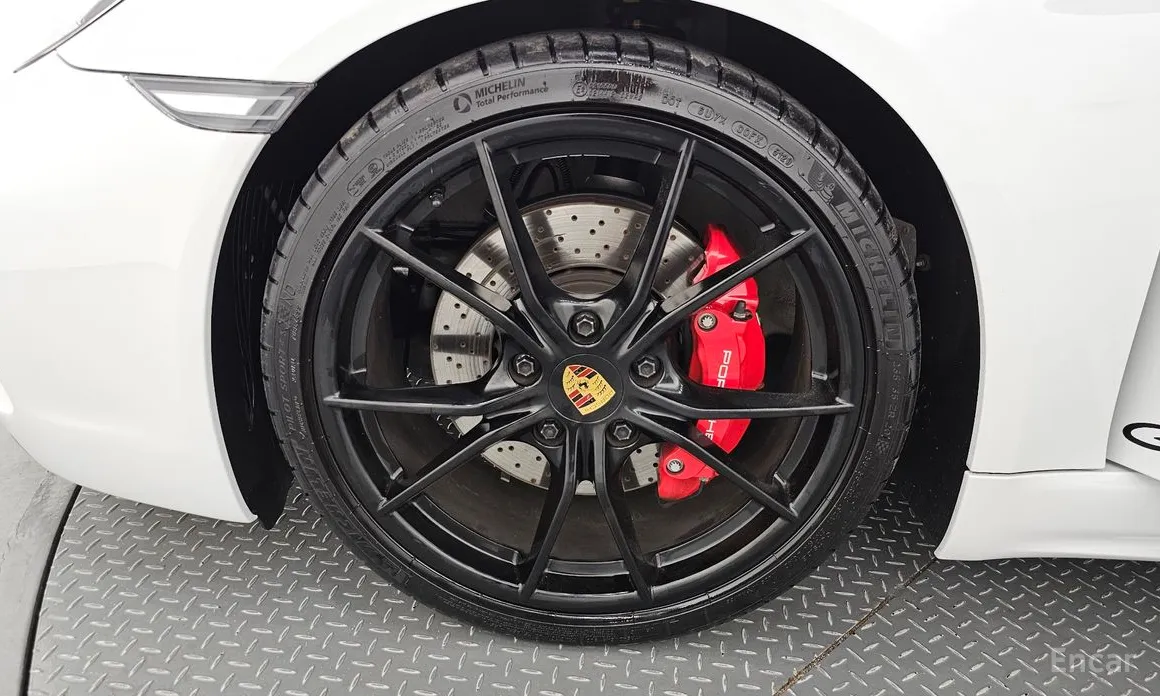 2016 Porsche 718