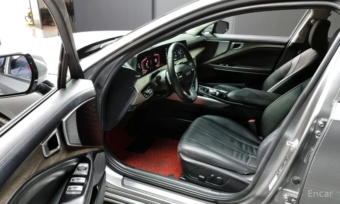 Фото 10 - Kia K8