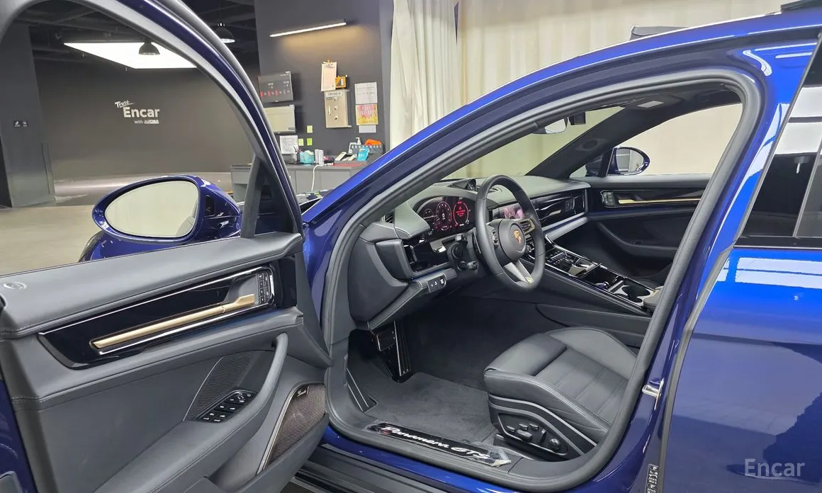 Фото 13 - Porsche Panamera