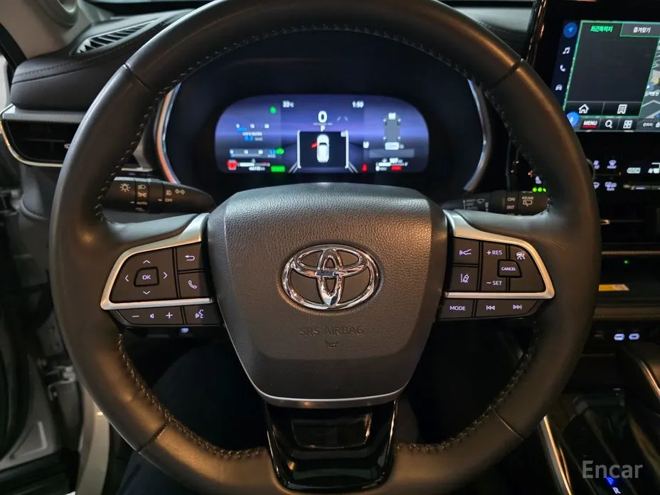 Фото 11 - Toyota Highlander